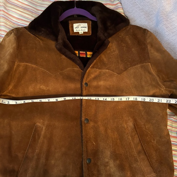 Vintage genuine leather winter coat! - Picture 6 of 6